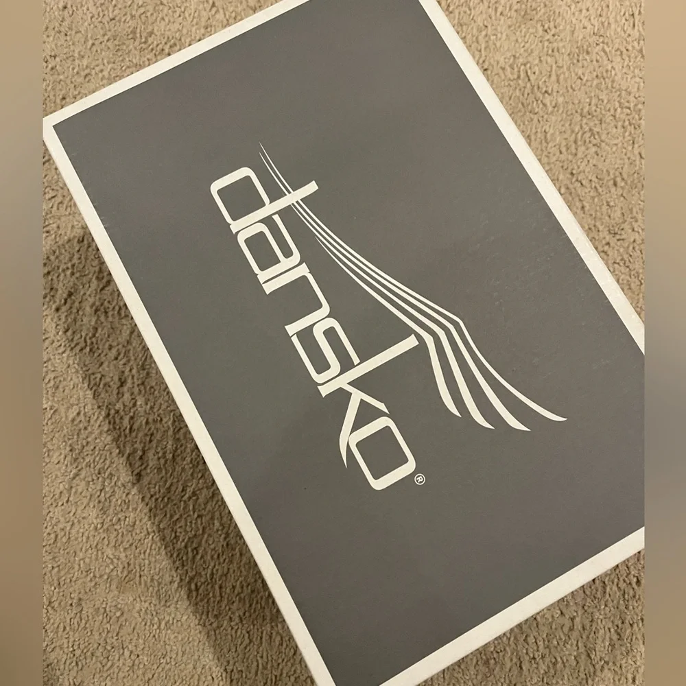 Dansko clogs - Picture 9 of 11